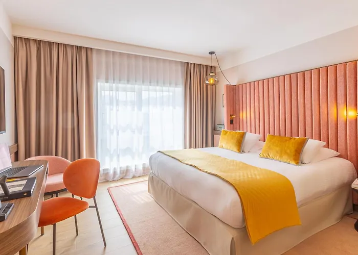 Le Riviera - Hotel Restaurant & Spa - Ex Golden Tulip Aix Les Bains Aix-les-Bains